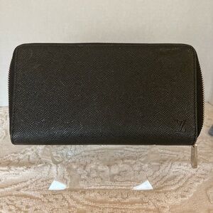 Louis Vuitton Black Zipper Organizer Long Wallet